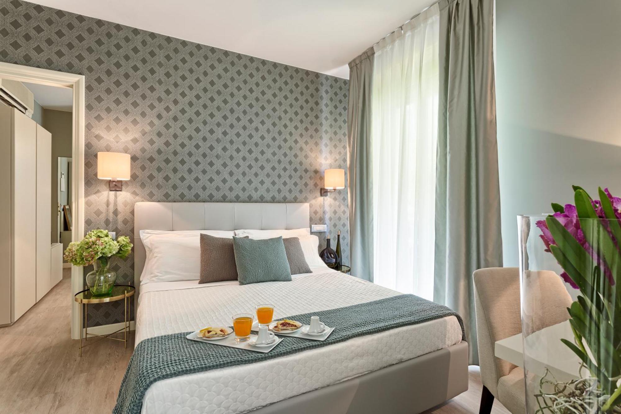 Hotel Lady Mary Милано Мартима Екстериор снимка